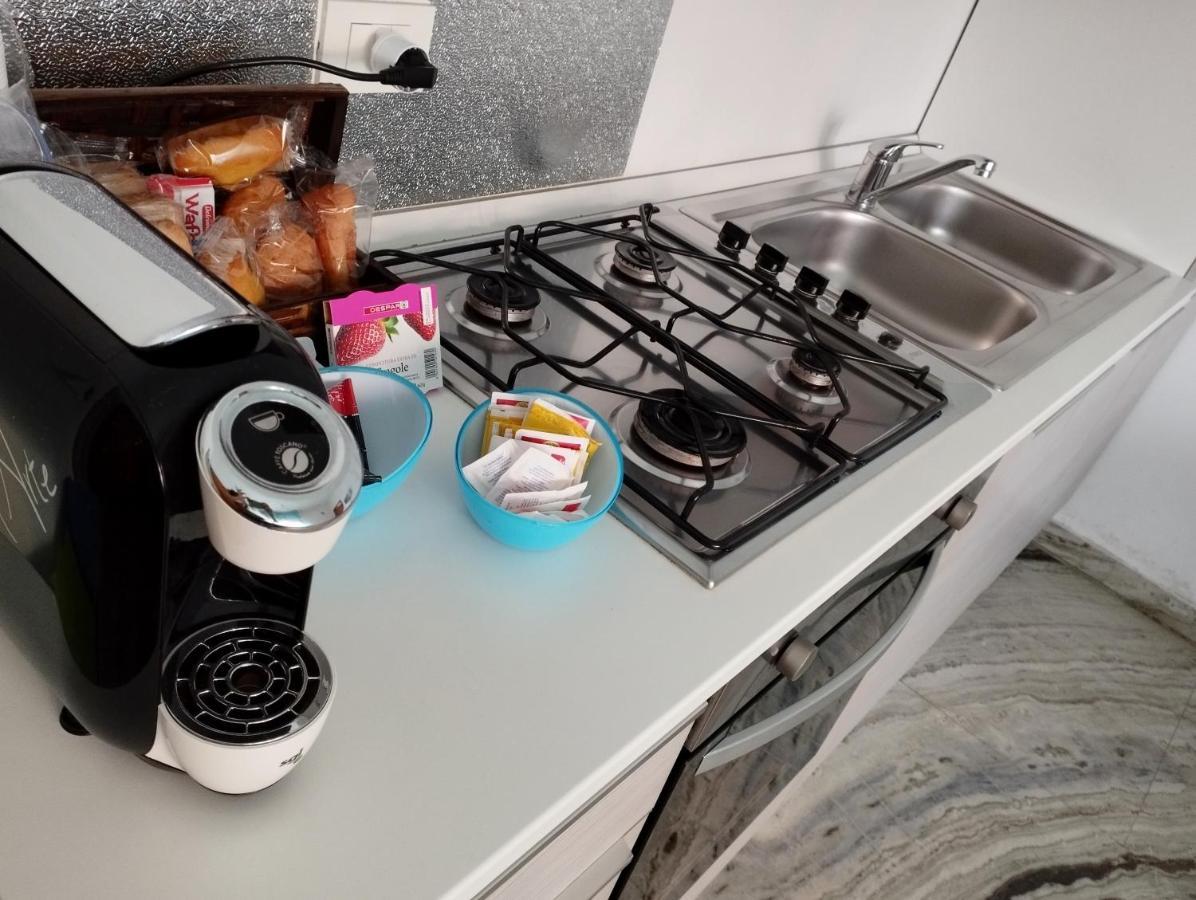 Thomas'S Home - Appartamento A Comiso Eksteriør billede